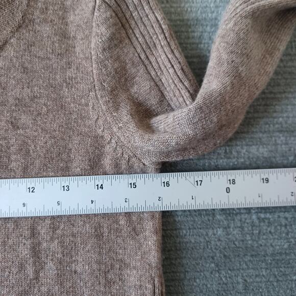 Athleta Cashmere Sweater Women XS Beige Oversized Turtleneck Stretch Lightweight - Picture 6 of 10
